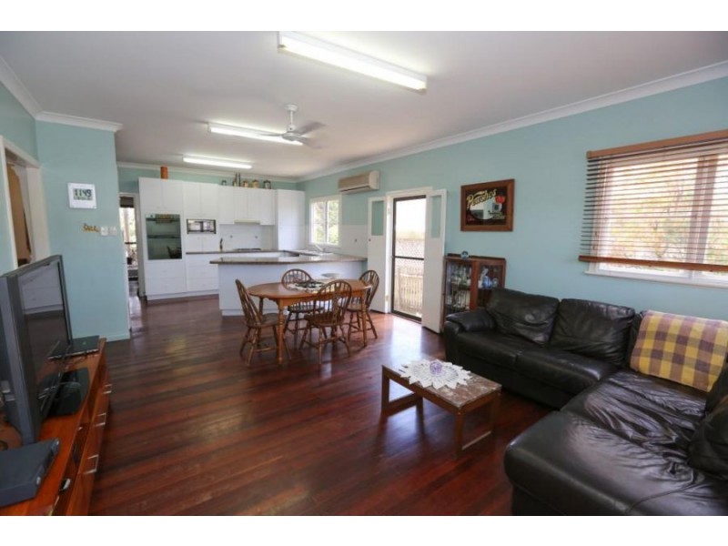 5 Ailsa Street, West Gladstone QLD 4680