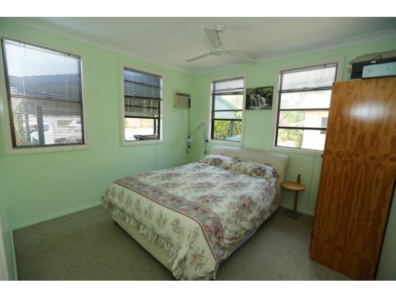 5 Ailsa Street, West Gladstone QLD 4680