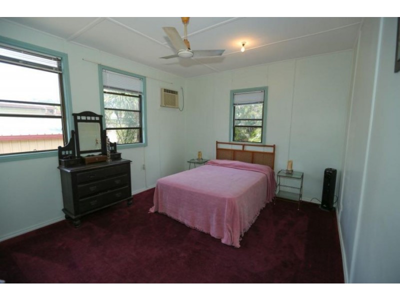 5 Ailsa Street, West Gladstone QLD 4680