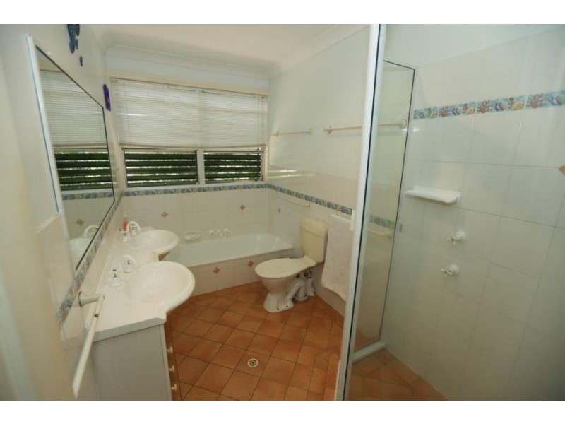 5 Ailsa Street, West Gladstone QLD 4680