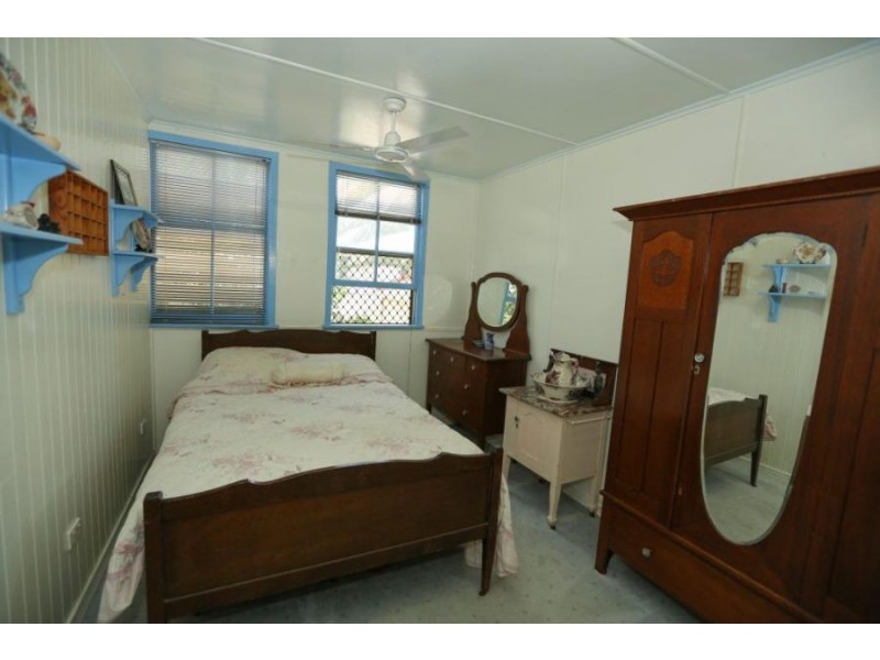 5 Ailsa Street, West Gladstone QLD 4680