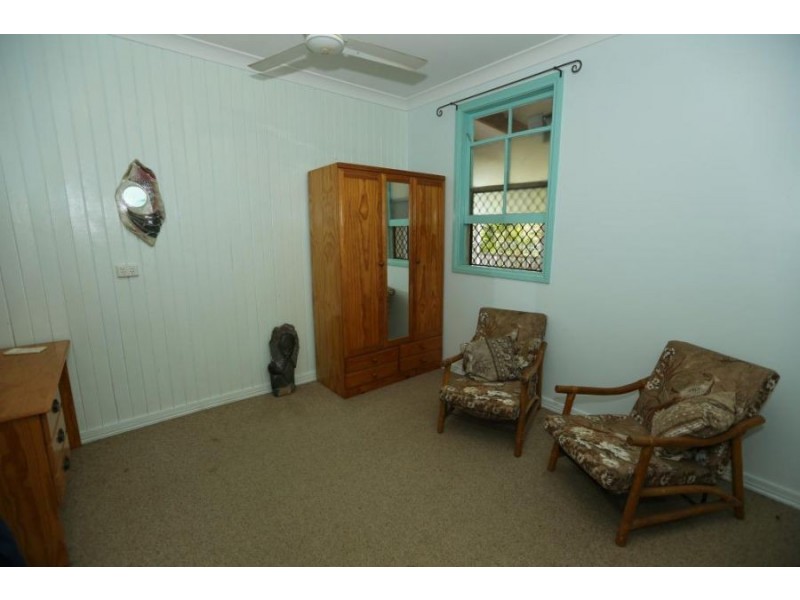 5 Ailsa Street, West Gladstone QLD 4680
