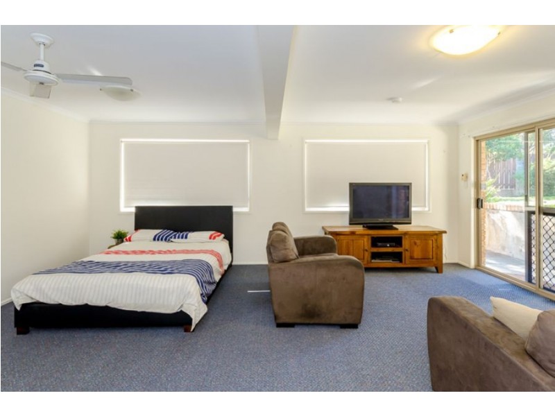 12 McIver Road, Clinton QLD 4680