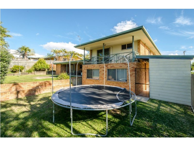12 McIver Road, Clinton QLD 4680