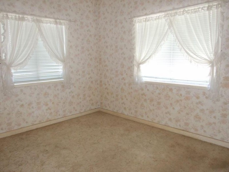 14 Little Bramston Street, Gladstone QLD 4680