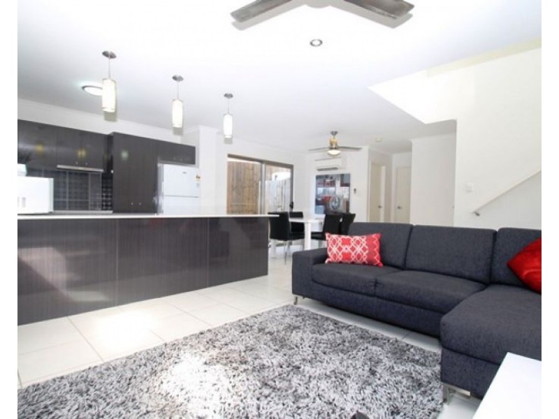 8/5 Glenlyon Street, Gladstone QLD 4680