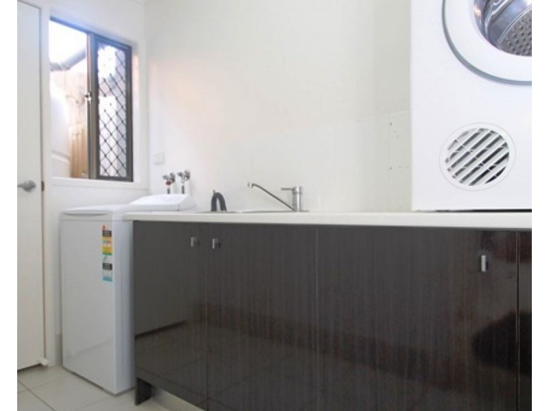 8/5 Glenlyon Street, Gladstone QLD 4680