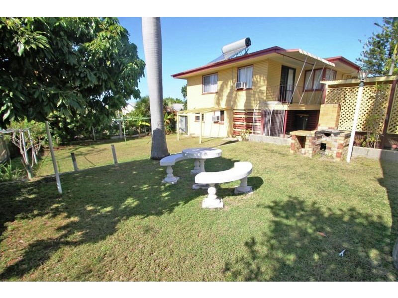 24 Bell Street, Barney Point QLD 4680