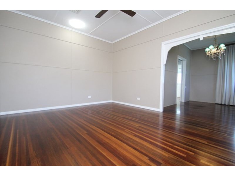 44 ADELAIDE STREET, South Gladstone QLD 4680