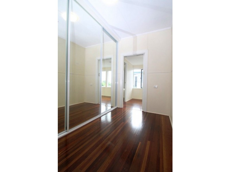 44 ADELAIDE STREET, South Gladstone QLD 4680