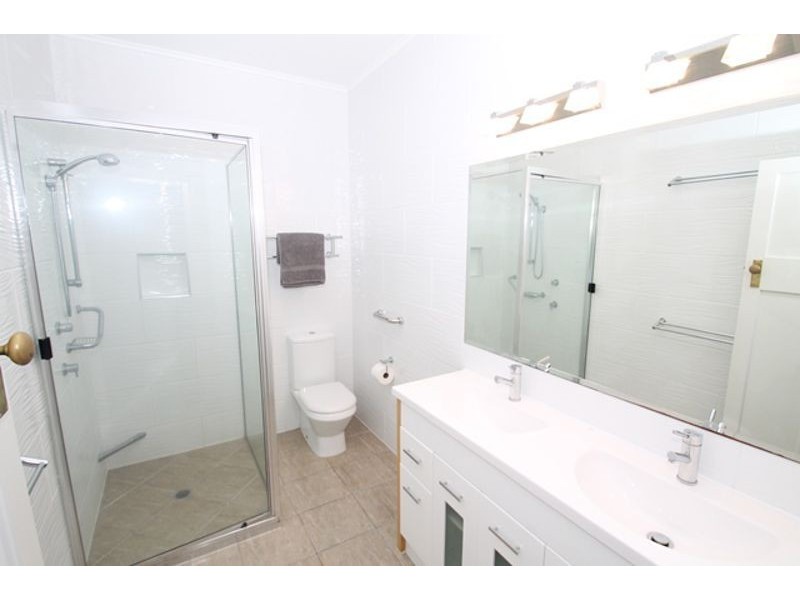 44 ADELAIDE STREET, South Gladstone QLD 4680