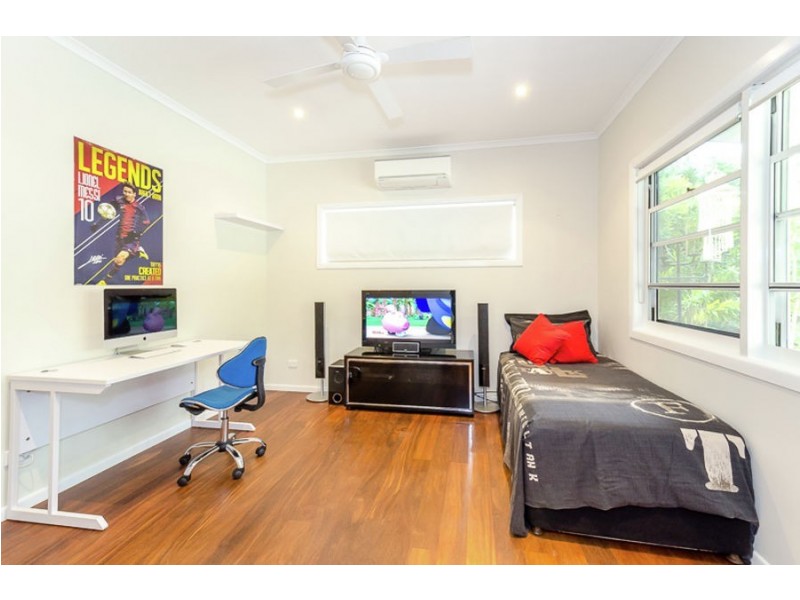 8 Longreach Court, Tannum Sands QLD 4680