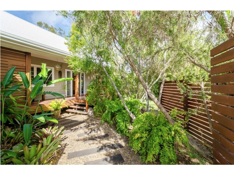 8 Longreach Court, Tannum Sands QLD 4680