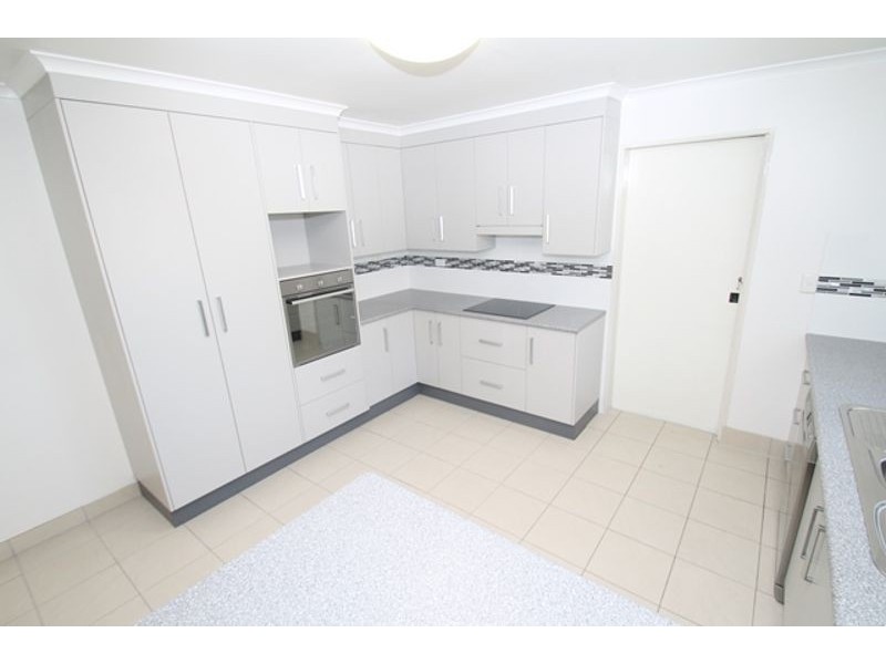 20 Aquarius Street, Clinton QLD 4680