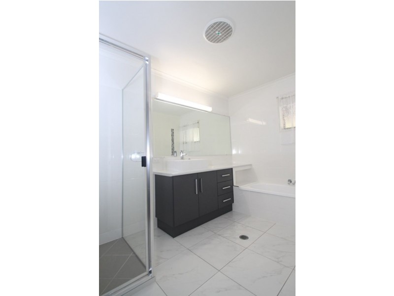 20 Aquarius Street, Clinton QLD 4680