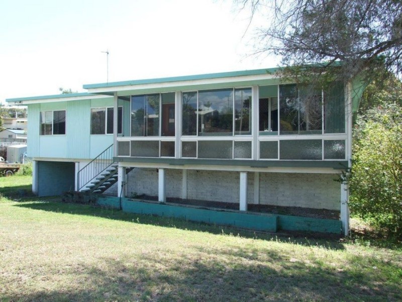 33 Philip Street, South Gladstone QLD 4680