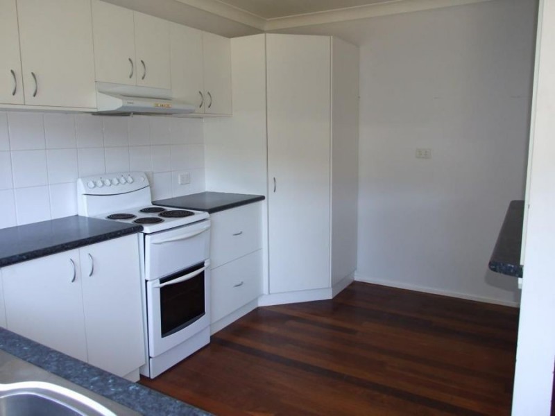 33 Philip Street, South Gladstone QLD 4680