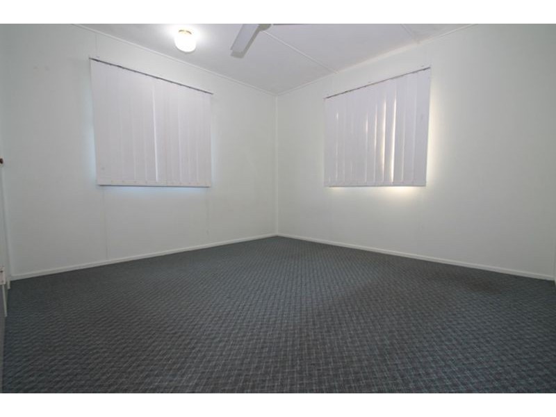 22 Garden Street, West Gladstone QLD 4680