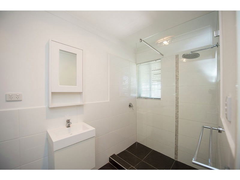 12 Satinay Street, New Auckland QLD 4680