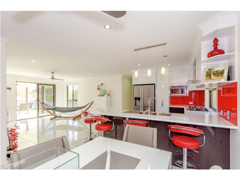7 Cressbrook Street, Clinton QLD 4680