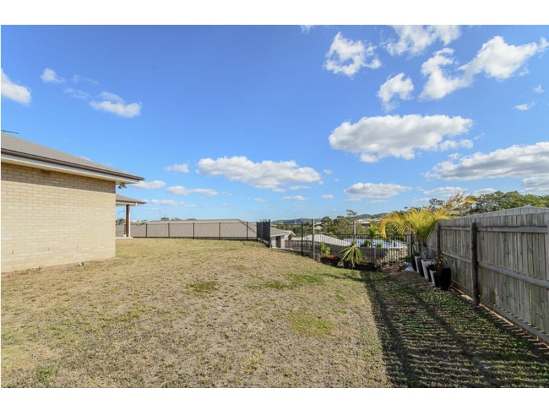 7 Cressbrook Street, Clinton QLD 4680
