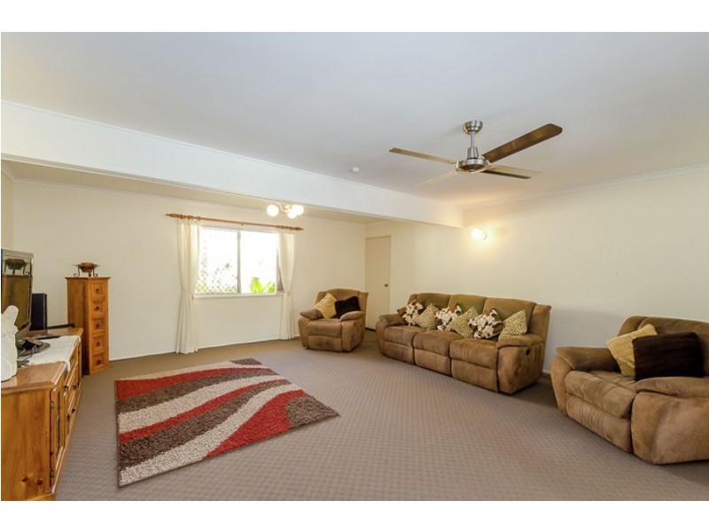1 Illawong Ct, Glen Eden QLD 4680