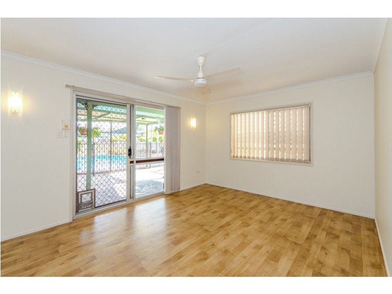 1 Illawong Ct, Glen Eden QLD 4680