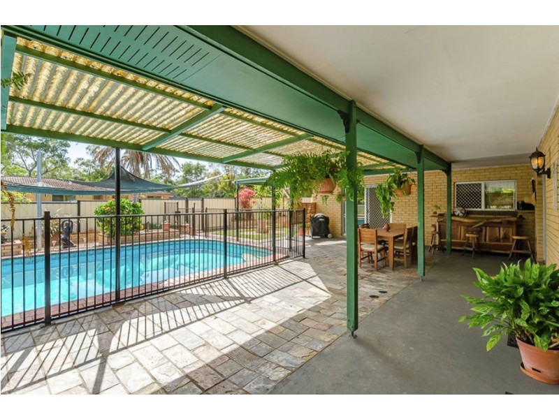 1 Illawong Ct, Glen Eden QLD 4680