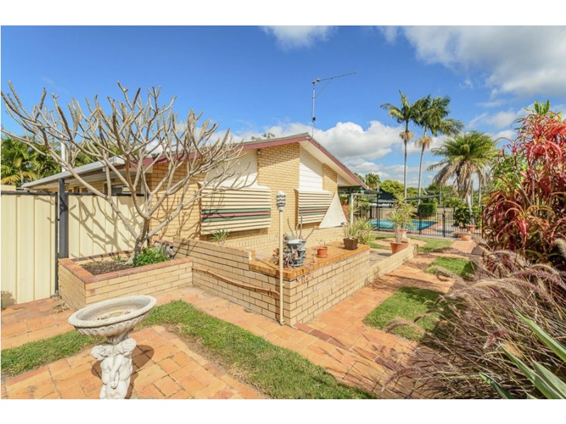 1 Illawong Ct, Glen Eden QLD 4680