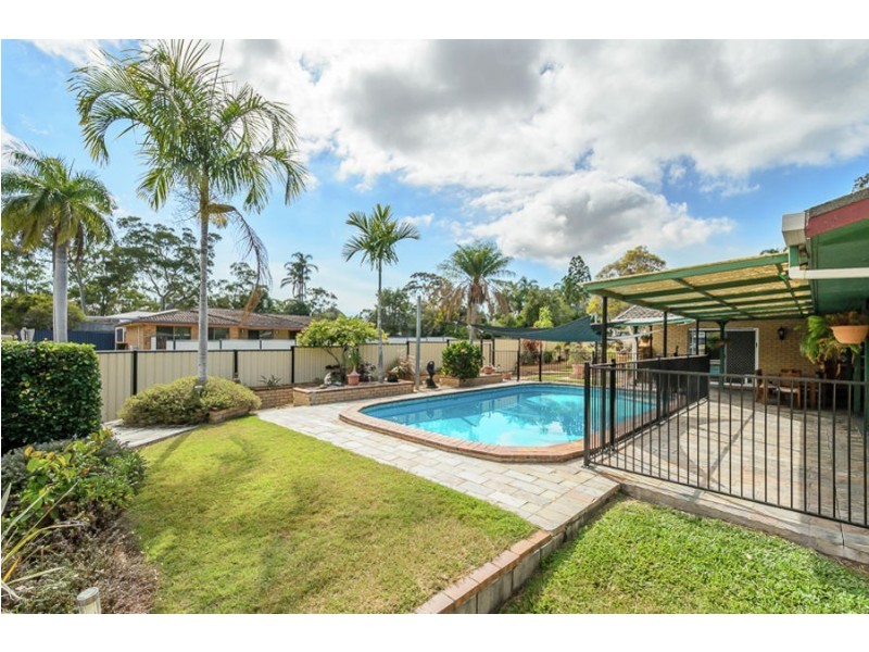 1 Illawong Ct, Glen Eden QLD 4680