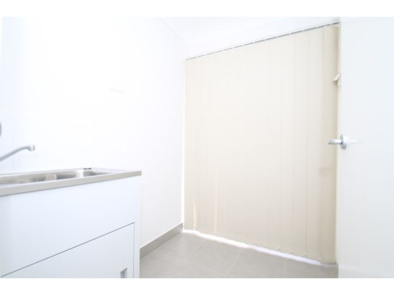 5 Deveney Drive, Kirkwood QLD 4680