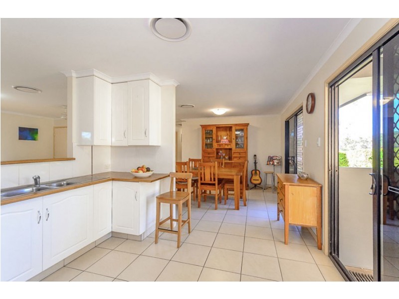 12 Ronald Crescent, Benaraby QLD 4680