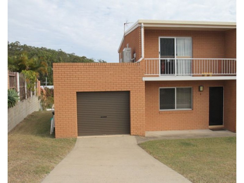 1/17 Mercedes Street, Clinton QLD 4680