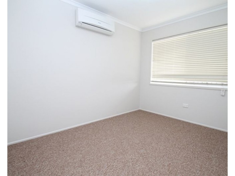 1/17 Mercedes Street, Clinton QLD 4680