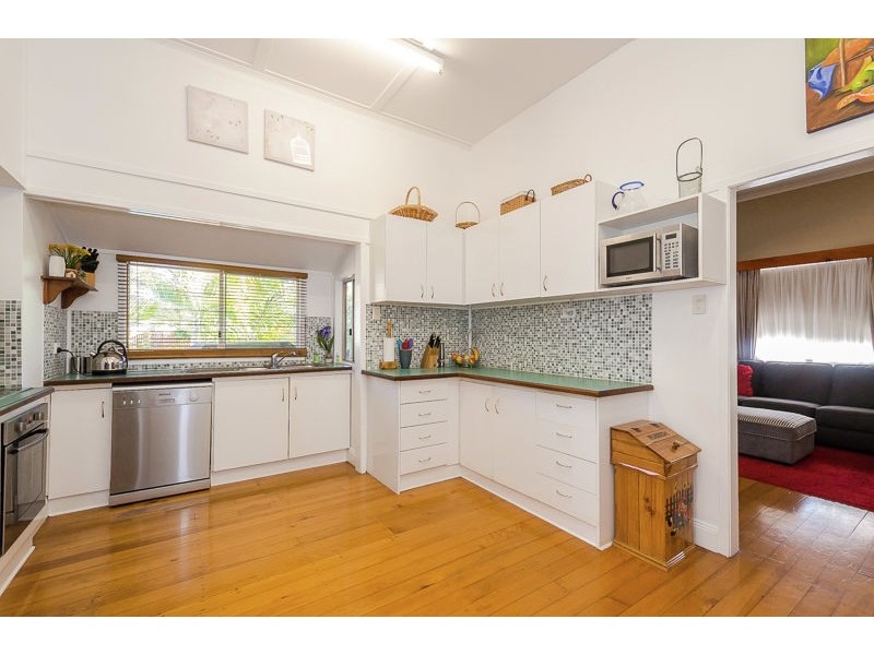 11 Buller Street, South Gladstone QLD 4680