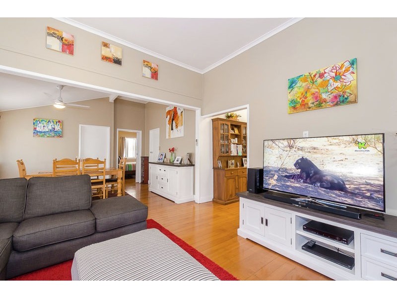 11 Buller Street, South Gladstone QLD 4680