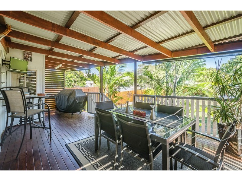 11 Buller Street, South Gladstone QLD 4680