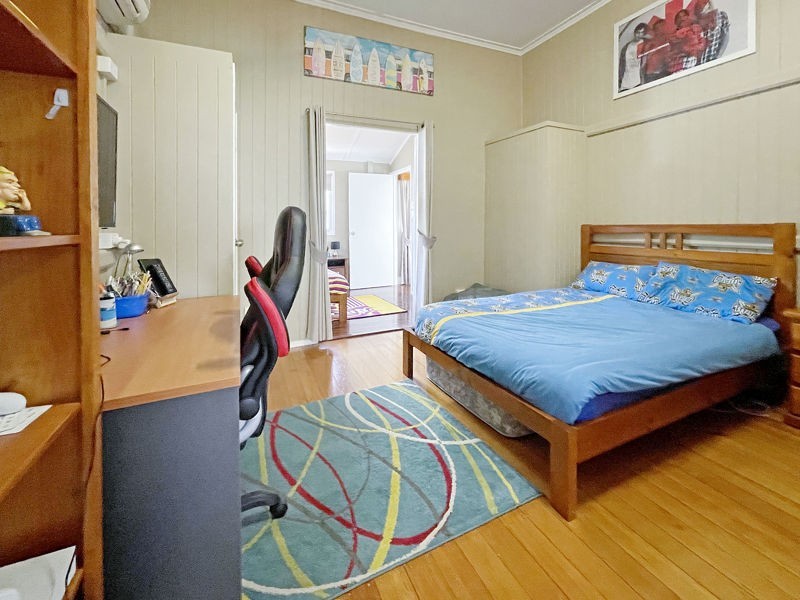 11 Buller Street, South Gladstone QLD 4680