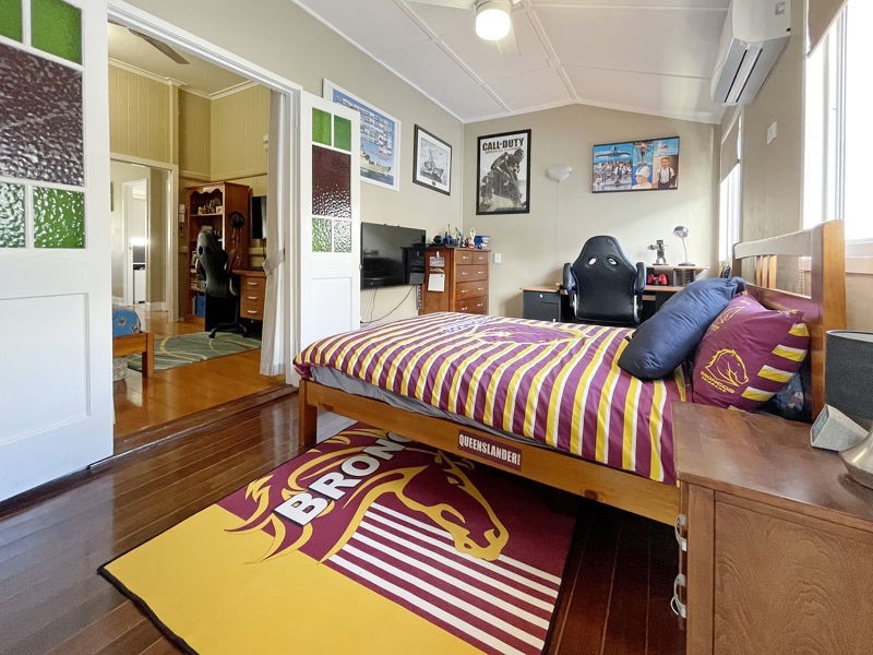 11 Buller Street, South Gladstone QLD 4680