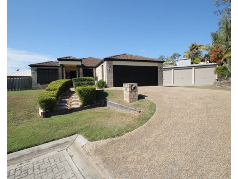 7 Hewett Court, Clinton QLD 4680