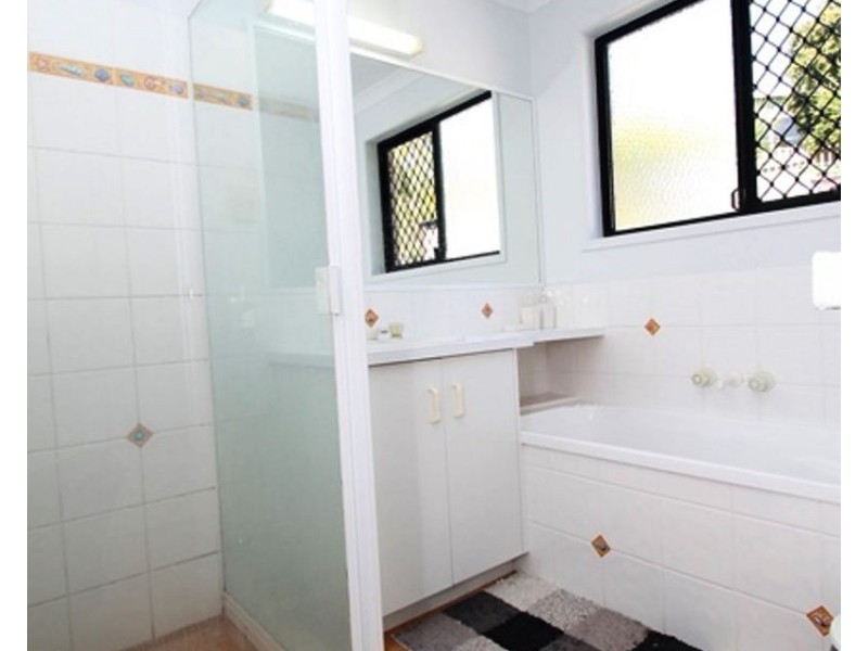 7 Hewett Court, Clinton QLD 4680