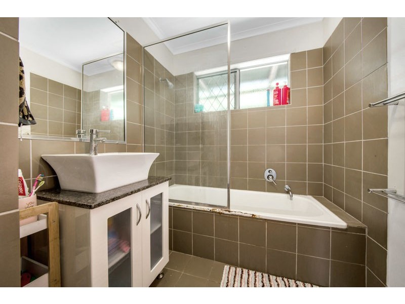 31 Cockatoo Drive, New Auckland QLD 4680