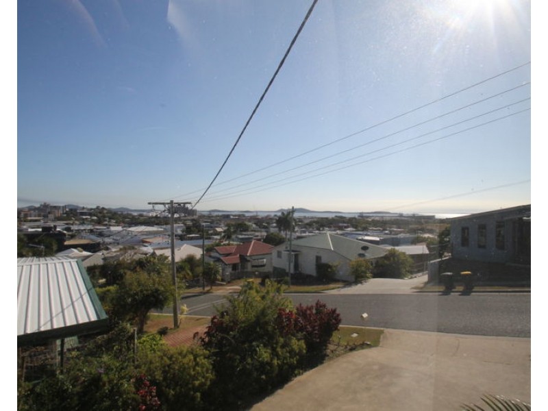 209 Goondoon Street, Gladstone QLD 4680