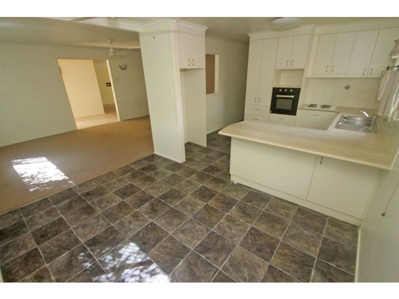 15 Anderson Street, Clinton QLD 4680