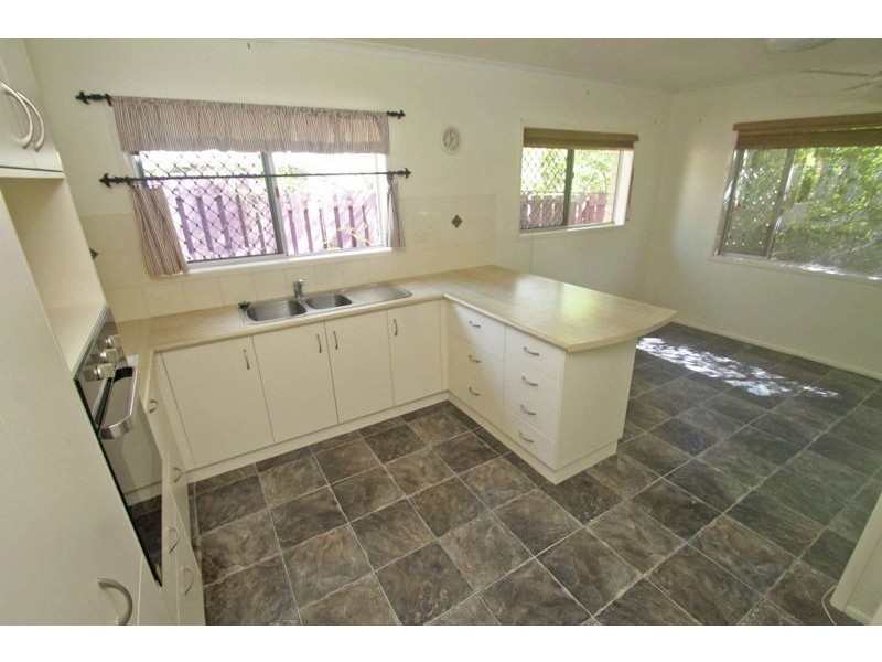 15 Anderson Street, Clinton QLD 4680