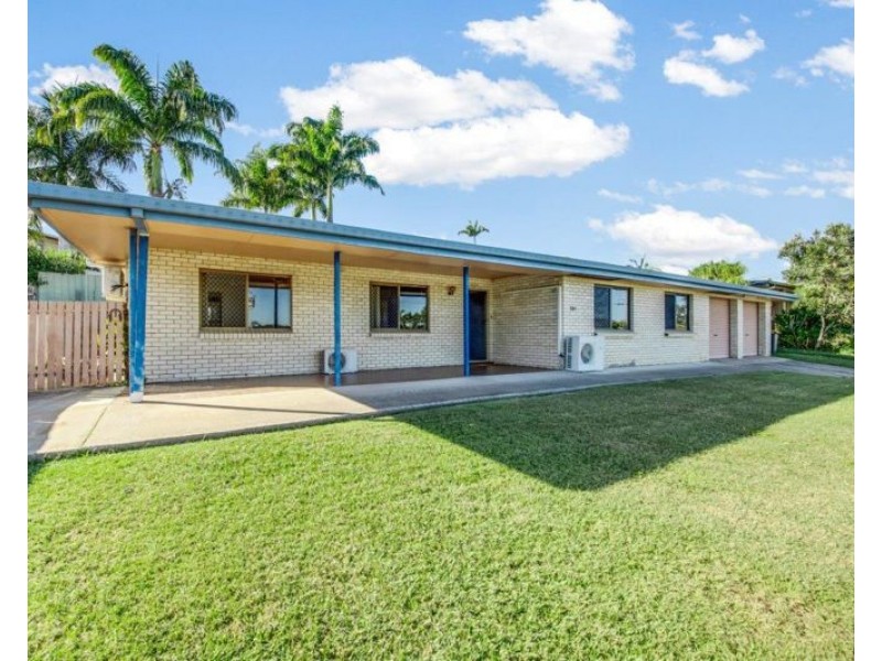 204 Sunvalley Road, Kin Kora QLD 4680