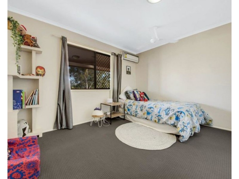 204 Sunvalley Road, Kin Kora QLD 4680