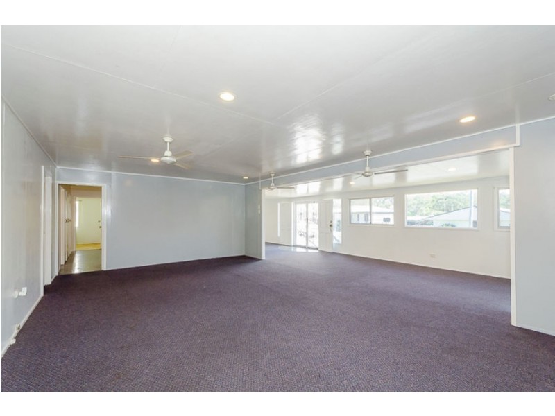 27 Dalton Street, Clinton QLD 4680