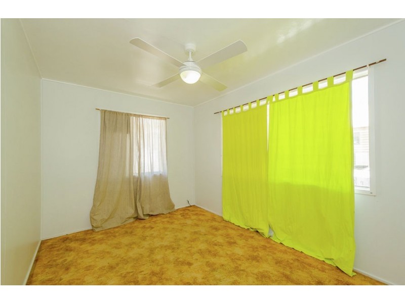 27 Dalton Street, Clinton QLD 4680