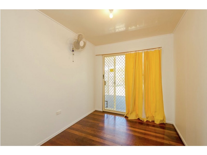 27 Dalton Street, Clinton QLD 4680